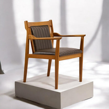 Solid Oak Dining Chair – Premium Organic Wood, Comfortable & Strong, Sleek Modern Style, Perfect for Kitchen or Living Room